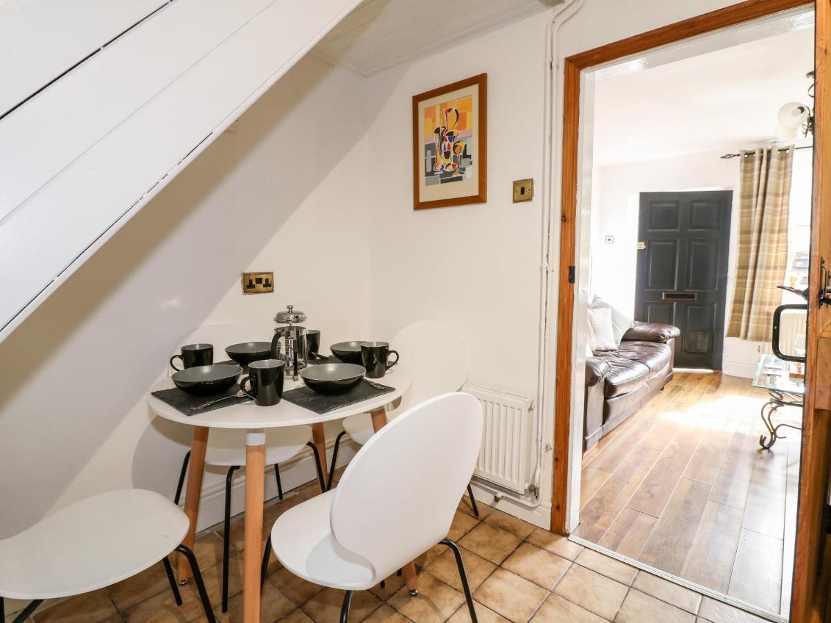13 The Square Villa Oakamoor Екстериор снимка