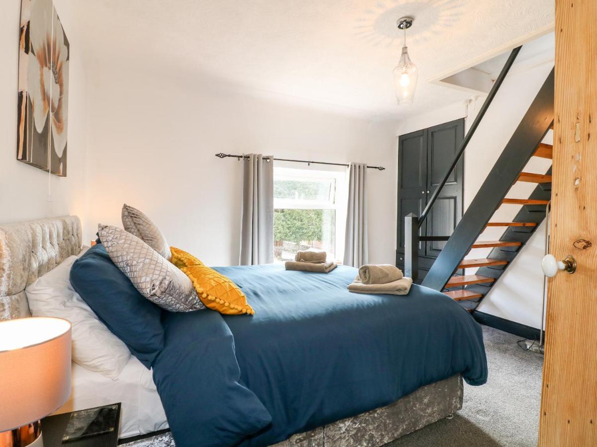 13 The Square Villa Oakamoor Екстериор снимка